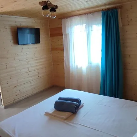 Lejlighed Casuta Din Livada Două Mai